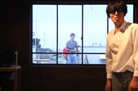 スペースノットブランク「舞台らしき舞台されど舞台」より。（撮影：月館森）