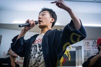 「さんぴん× BEAMS JAPAN：巡業ツアー記念特別イベント＆コラボレーション！ 出発公演＜SANPIN JAPAN＞」より。（photo by bozzo）