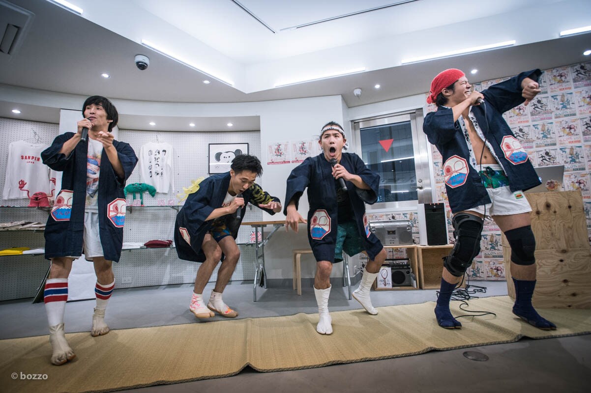 「さんぴん× BEAMS JAPAN：巡業ツアー記念特別イベント＆コラボレーション！ 出発公演＜SANPIN JAPAN＞」より。（photo by bozzo）