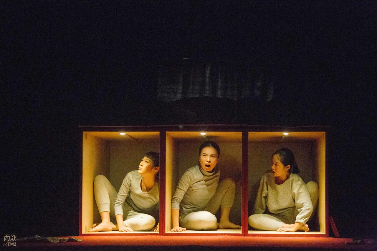 「みんなよるがこわい」中国版が開幕、山田由梨「しっかり届きますように」