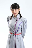 梁川奈々美（Juice=Juice）扮するマドカ。