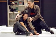 KAAT神奈川芸術劇場プロデュース「華氏451度」稽古より。(撮影:宮崎慎之輔)