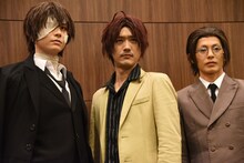 左から多和田秀弥、谷口賢志、荒木宏文。