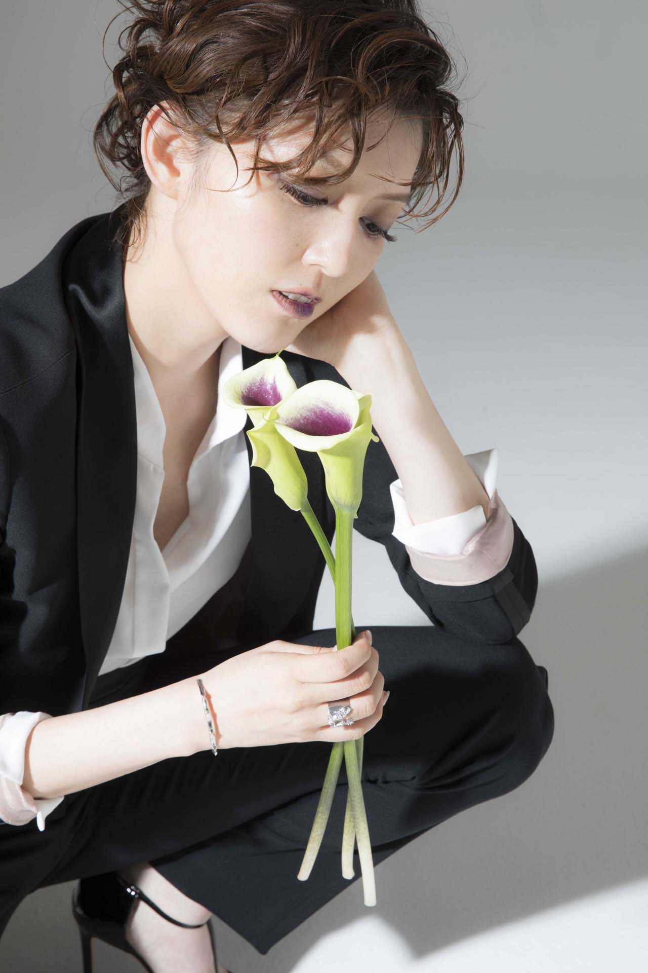 朝夏まなとのフォトブックが刊行決定、テーマは“初めて見せる表情”