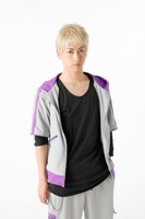 谷佳樹扮する悟。