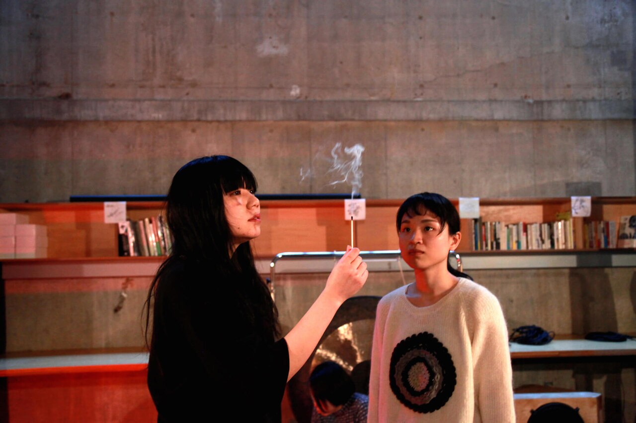 バストリオ＋松本一哉「黒と白と幽霊たち」が金沢21世紀美術館で