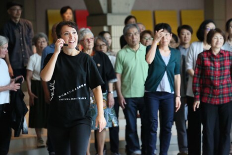 サドラーズ・ウェルズ劇場 カカンパニー・オブ・エルダーズ ダンス・ワークショップの様子。（撮影：宮川舞子）