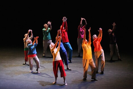 サドラーズ・ウェルズ劇場 カンパニー・オブ・エルダーズ「新作2018トリプルビル」より。（撮影：宮川舞子）