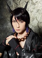 日向野祥扮する篁志季（酒呑童子）。