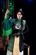 芹沢尚哉演じるロブ。（撮影：鏡田伸幸）