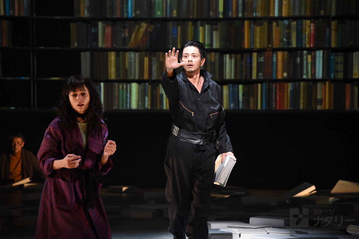 KAAT神奈川芸術劇場プロデュース「華氏451度」ゲネプロより。