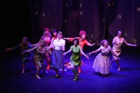 マチュア・アーティスト・ダンス・エクスペリエンス「フロック（ドレス）」より。（撮影：宮川舞子）