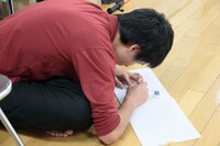 第17回AAF戯曲賞受賞記念公演「シティIII」稽古場より。松井壮大。（撮影：前谷開）