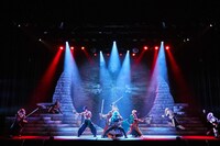 「SaGa THE STAGE ～七英雄の帰還～」より。（撮影：坂田貴広）