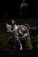 花組芝居「天守物語」泉組より。（撮影：宮内勝）