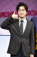 舞台「カレフォン」初日挨拶より、山崎樹範。