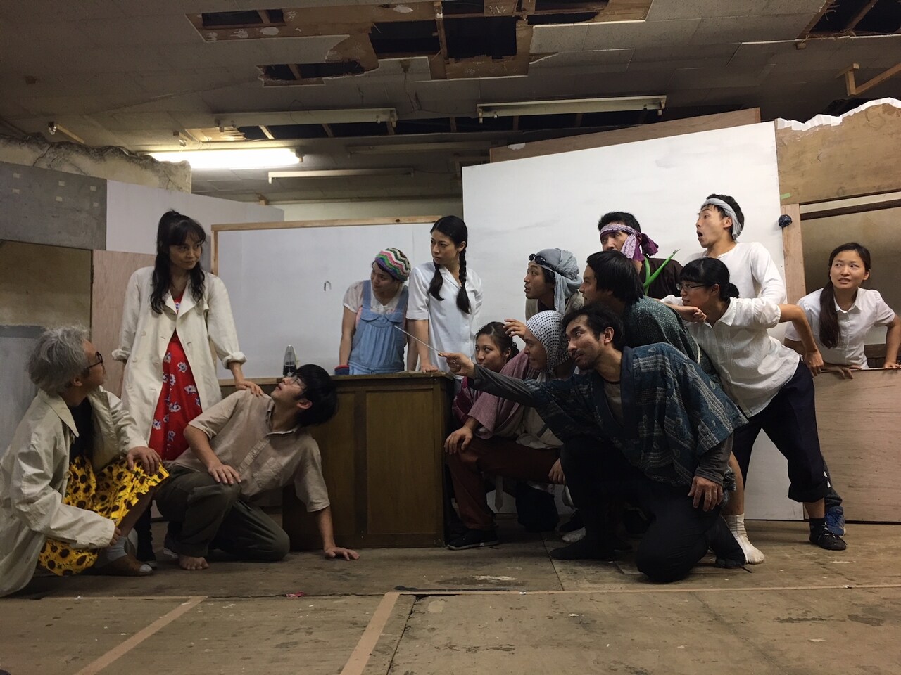 唐組30周年記念、第2弾は「黄金バット」明治大学で唐十郎の原稿展示も