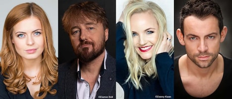 左からソフィー・エヴァンズ、ジョン・オーウェン＝ジョーンズ、ケリー・エリス、ベン・フォスター。