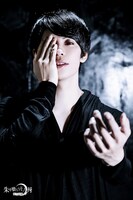 古川龍慶扮するブライ。