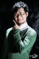 宮本圭介扮する野崎誠。