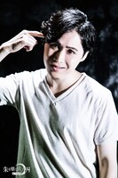 酒井昂迪扮するトール。