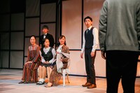 日本大学芸術学部演劇学科 平成30年度2年次 総合実習IA（演劇）「桜の園」より。（撮影：山本未紗子 / 株式会社BrightEN）
