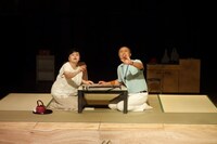 2017年上演の「鱗の宿」より。