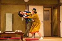 舞台「また来てマチ子の、愛をもう止めないで」より。