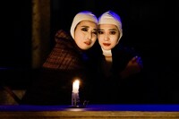 KERA・MAP #008「修道女たち」より。（撮影：引地信彦）