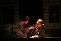 文学座「女の一生」より。