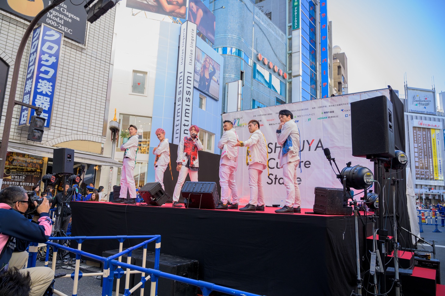 テーマソングが初披露された、10月21日開催の「SHIBUYA MUSIC SCRAMBLE -渋谷音楽祭2018-」より。