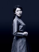 村川絵梨扮するナネッテ・シュタイン・シュトライヒャー。