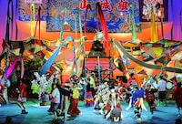 芸能山城組「山城流スペクタクル 群芸『鳴神』」より。