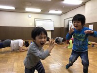 プロジェクト大山2018新作公演「すばらしきあいまいな世界」稽古の様子。