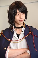 尾崎隼人役の杉江大志。