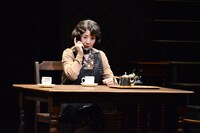 KAAT神奈川芸術劇場プロデュース「セールスマンの死」公開舞台稽古より。