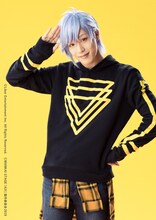 本田礼生扮する斑鳩三角。