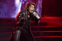 ONWARD presents「新感線☆RS『メタルマクベス』disc3 Produced by TBS」ゲネプロより。