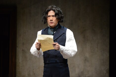 稲垣吾郎演じるルードヴィヒ・ヴァン・ベートーヴェン。