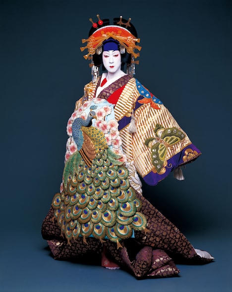 「壇浦兜軍記 阿古屋」より、坂東玉三郎。（撮影：篠山紀信 / 提供：松竹株式会社）