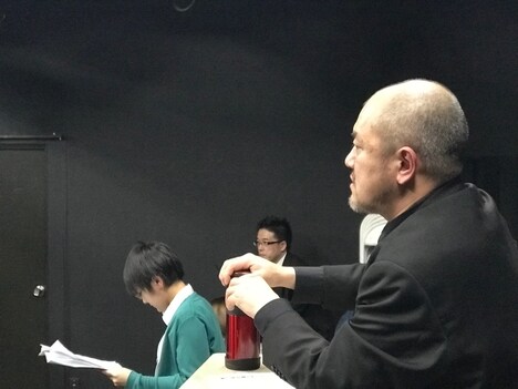 渡辺源四郎商店の稽古の様子。