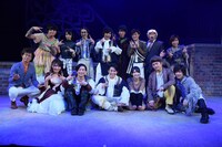 30-DELUX Perfect EDITION「シェイクス」出演者たち。