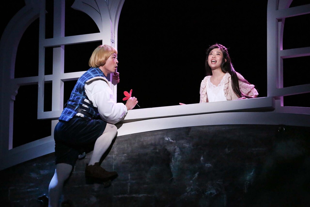 ロミジュリ」開幕に宮藤官九郎「ちゃんとバカに見えて、なおかつ