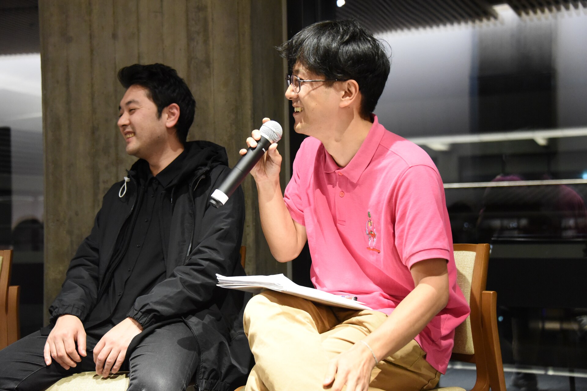 アーティスト×ドラマトゥルクがトーク、それぞれの独特な関係性が