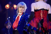 LIVE THEATER「Royal Scandal～秘恋の歌姫（ディーヴァ）」より。（撮影：鬼澤礼門）