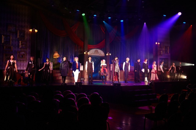 LIVE THEATER「Royal Scandal～秘恋の歌姫（ディーヴァ）」より。（撮影：鬼澤礼門）