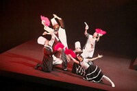 SPAC秋→春のシーズン 2018-2019 #2「歯車」より。（撮影：青木司）