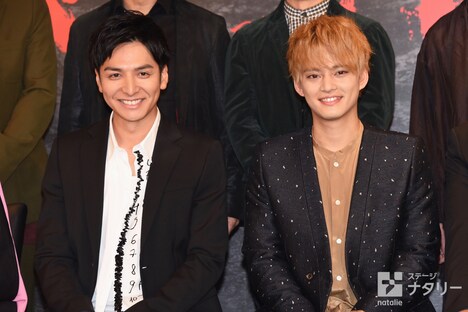 左から生田斗真、中山優馬。