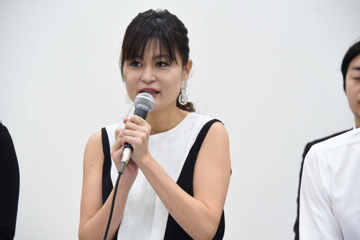 鷲尾麻衣