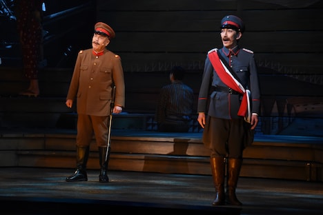 坊っちゃん劇場 ミュージカル「よろこびのうた」東京公演より。